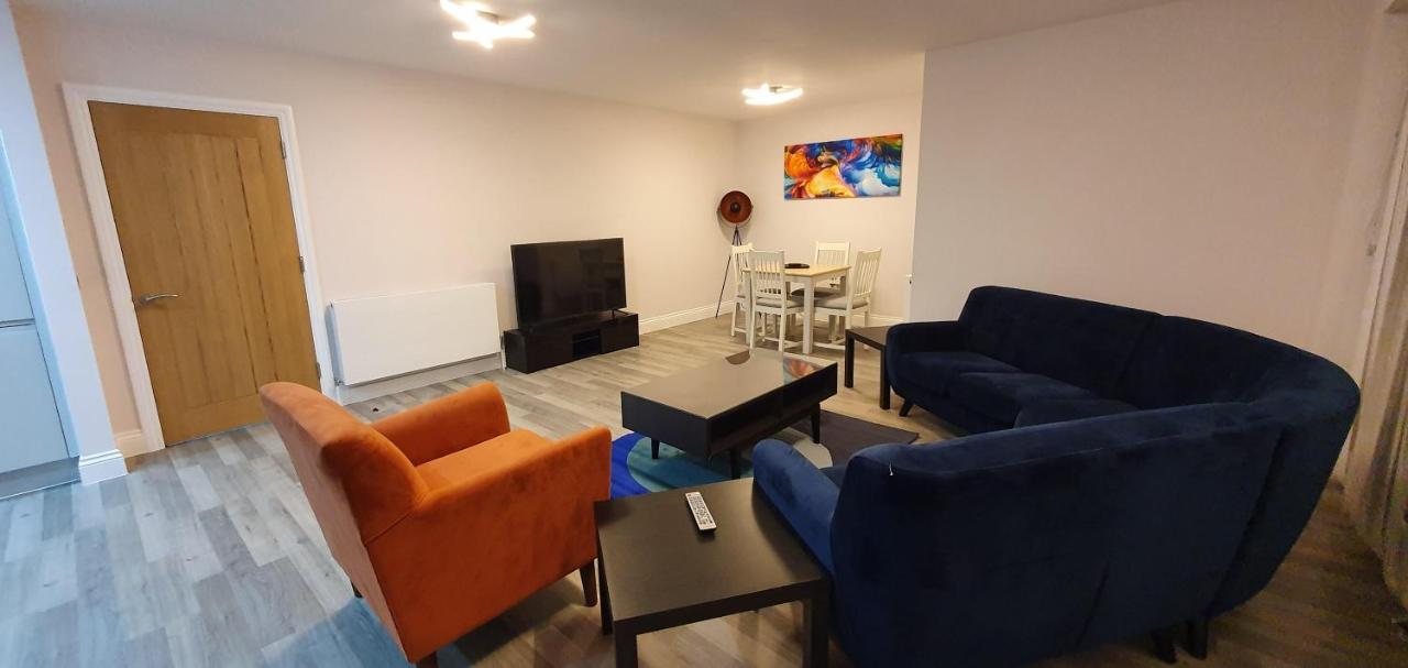 Garland Modern Spacious Apartment, Brentwood 1 Екстер'єр фото